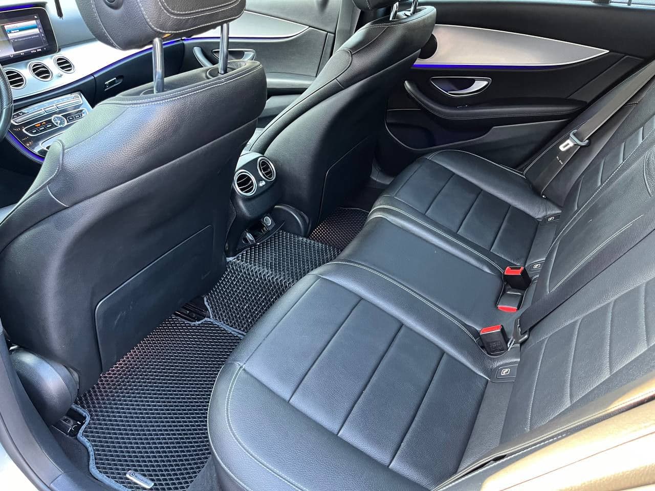 2017 Mercedes E 220 — Miniatură 17