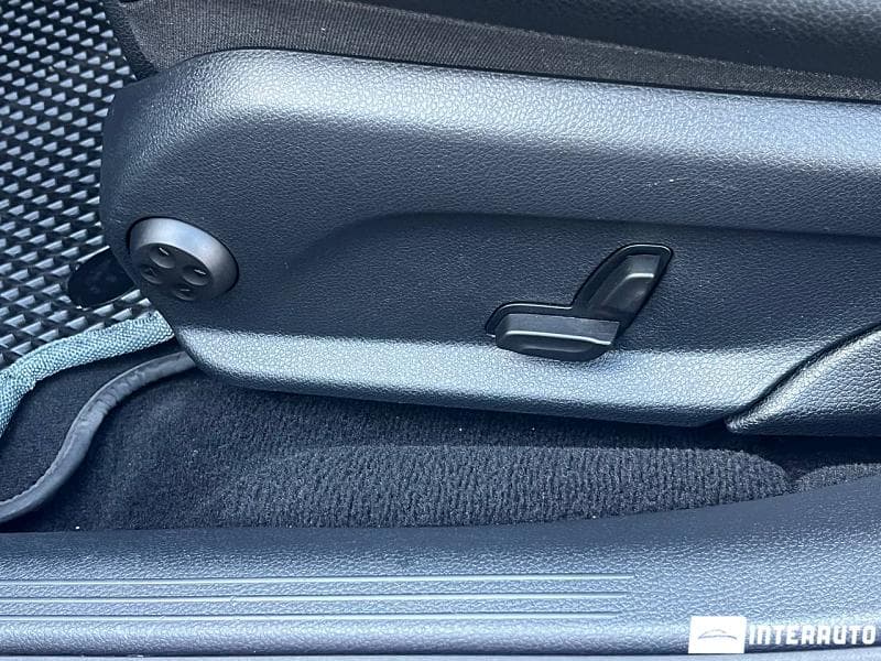 2017 Mercedes E 220 — Miniatură 16