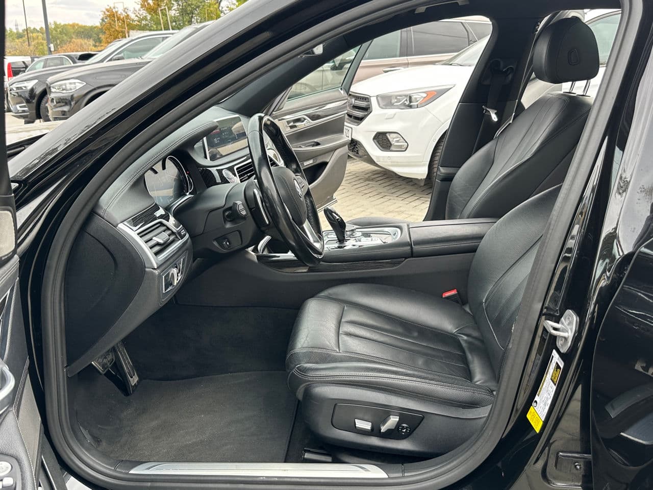 2017 BMW 740 — Miniatură 5