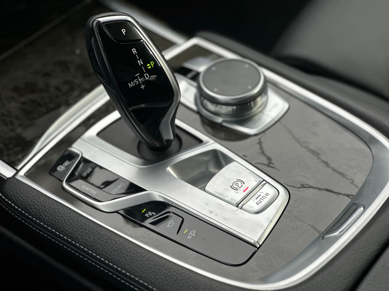 2020 BMW 740 — Miniatură 13