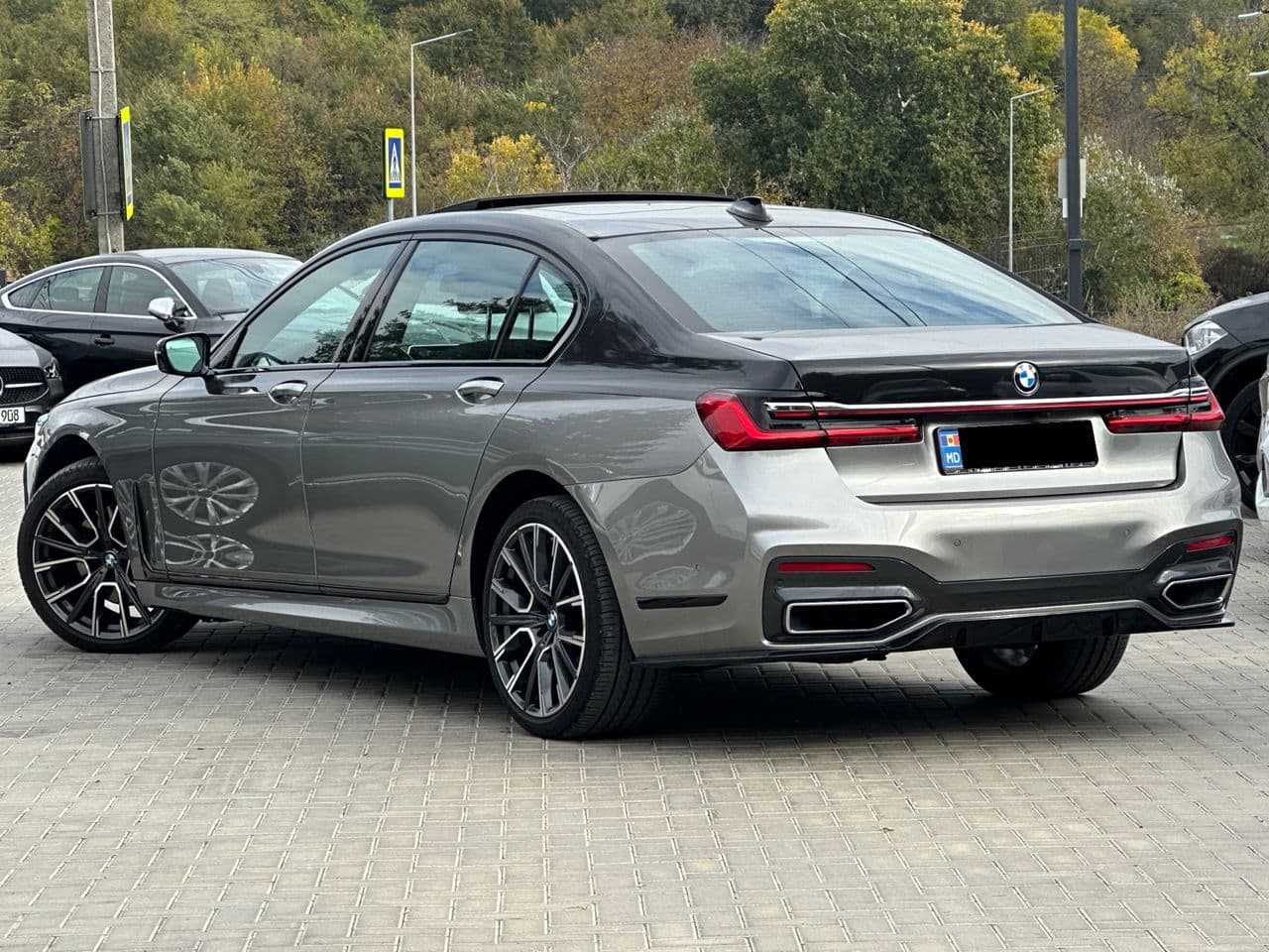 2020 BMW 740 — Miniatură 4