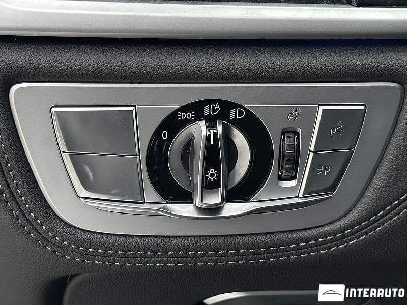 2020 BMW 740 — Miniatură 24