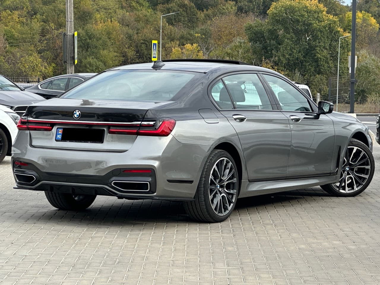 2020 BMW 740 — Miniatură 3