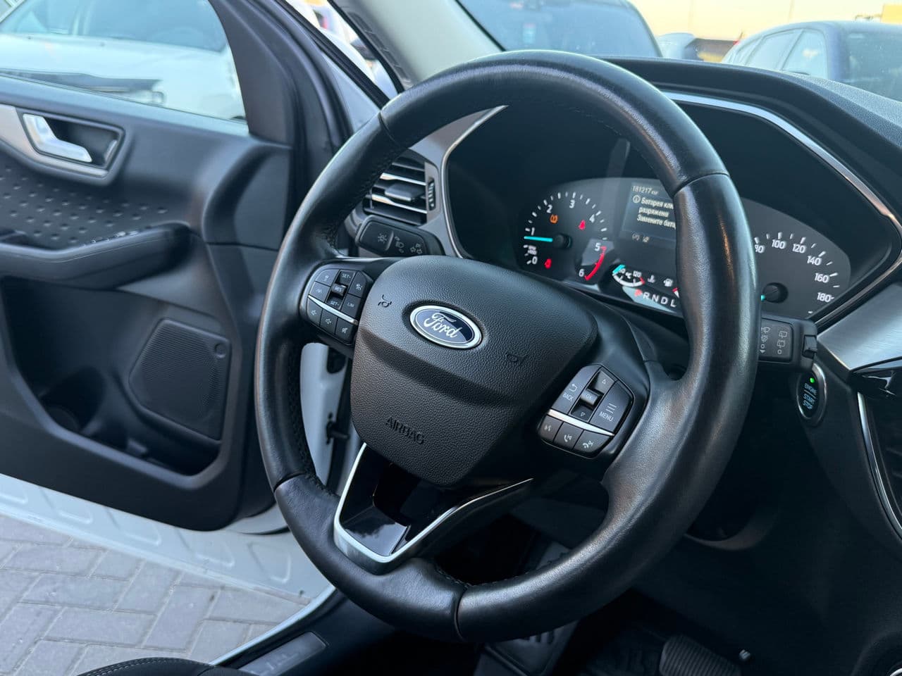 2020 Ford Kuga — Miniatură 7