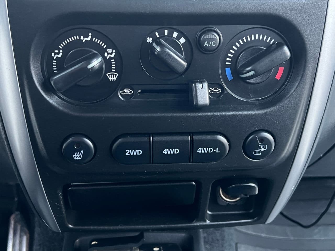 Suzuki Jimny 2018 — Миниатюра 9