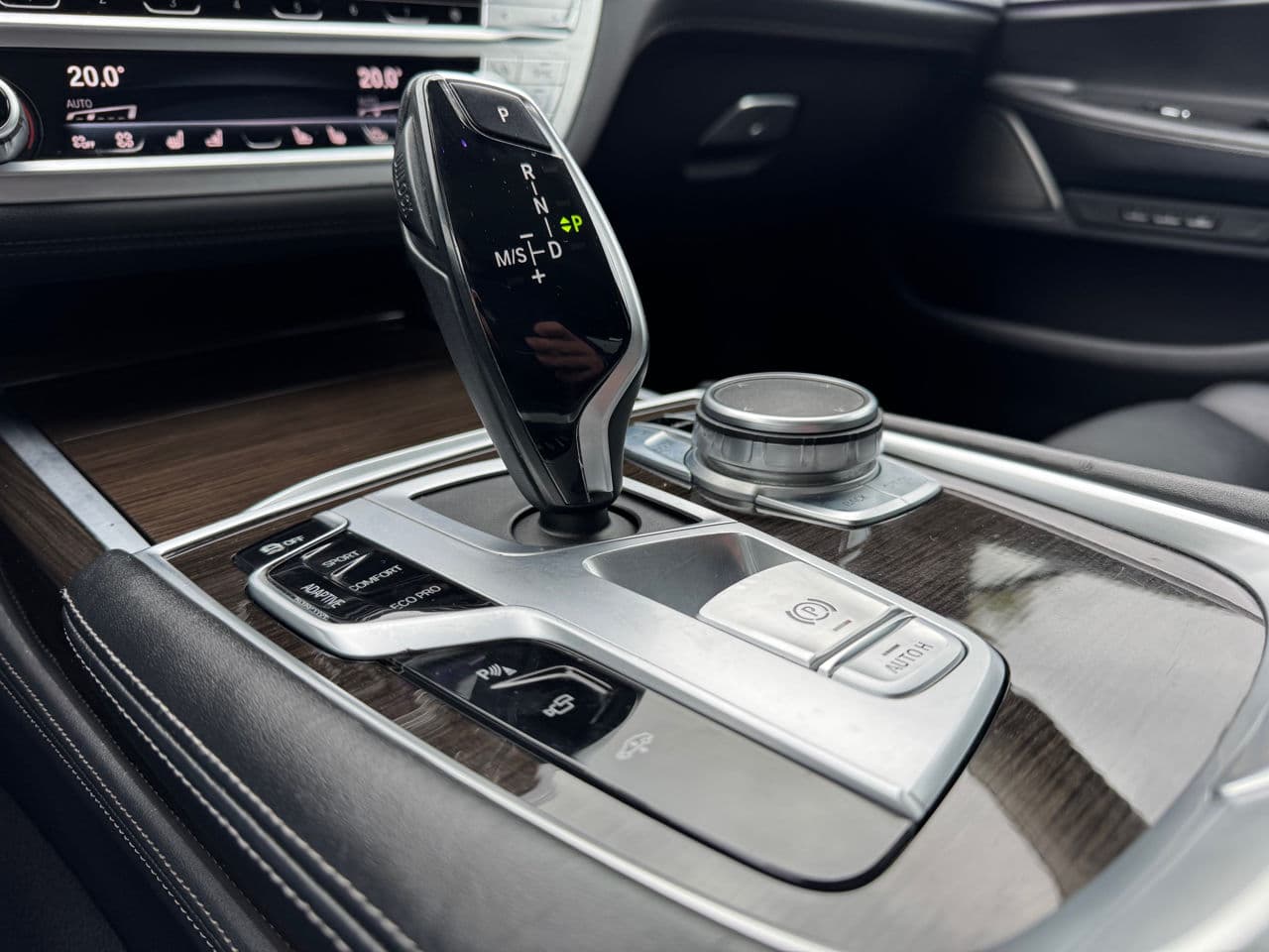 2020 BMW 740 — Miniatură 16