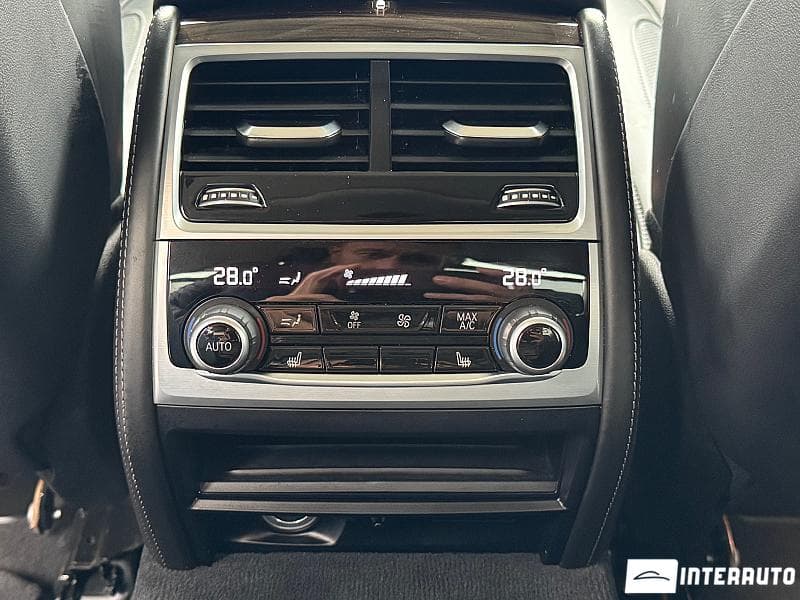2020 BMW 740 — Miniatură 19