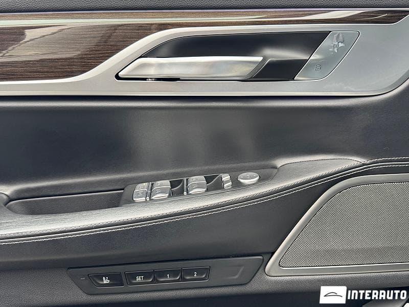 2020 BMW 740 — Miniatură 18