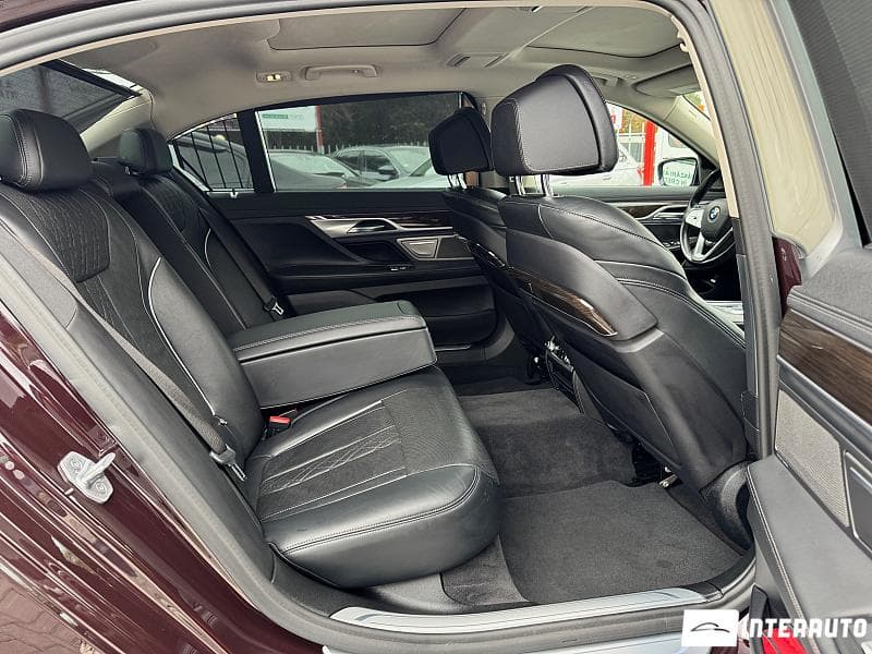 2020 BMW 740 — Miniatură 8
