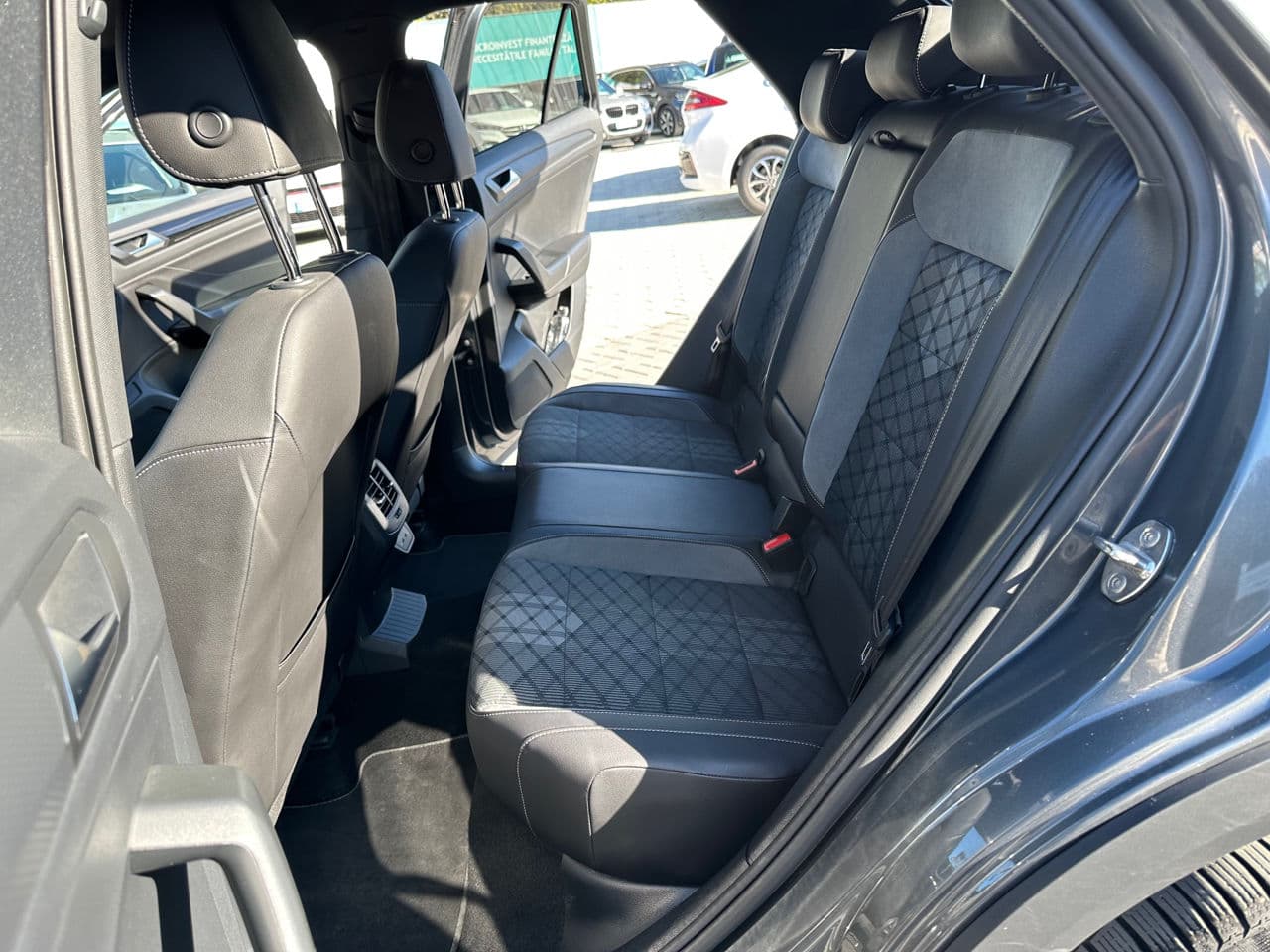 Volkswagen T-Roc 2023 — Миниатюра 15