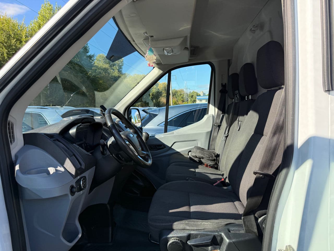 2019 Ford Transit — Miniatură 5