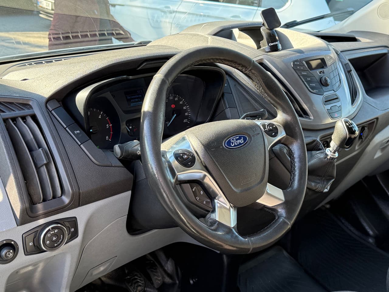 2019 Ford Transit — Miniatură 7