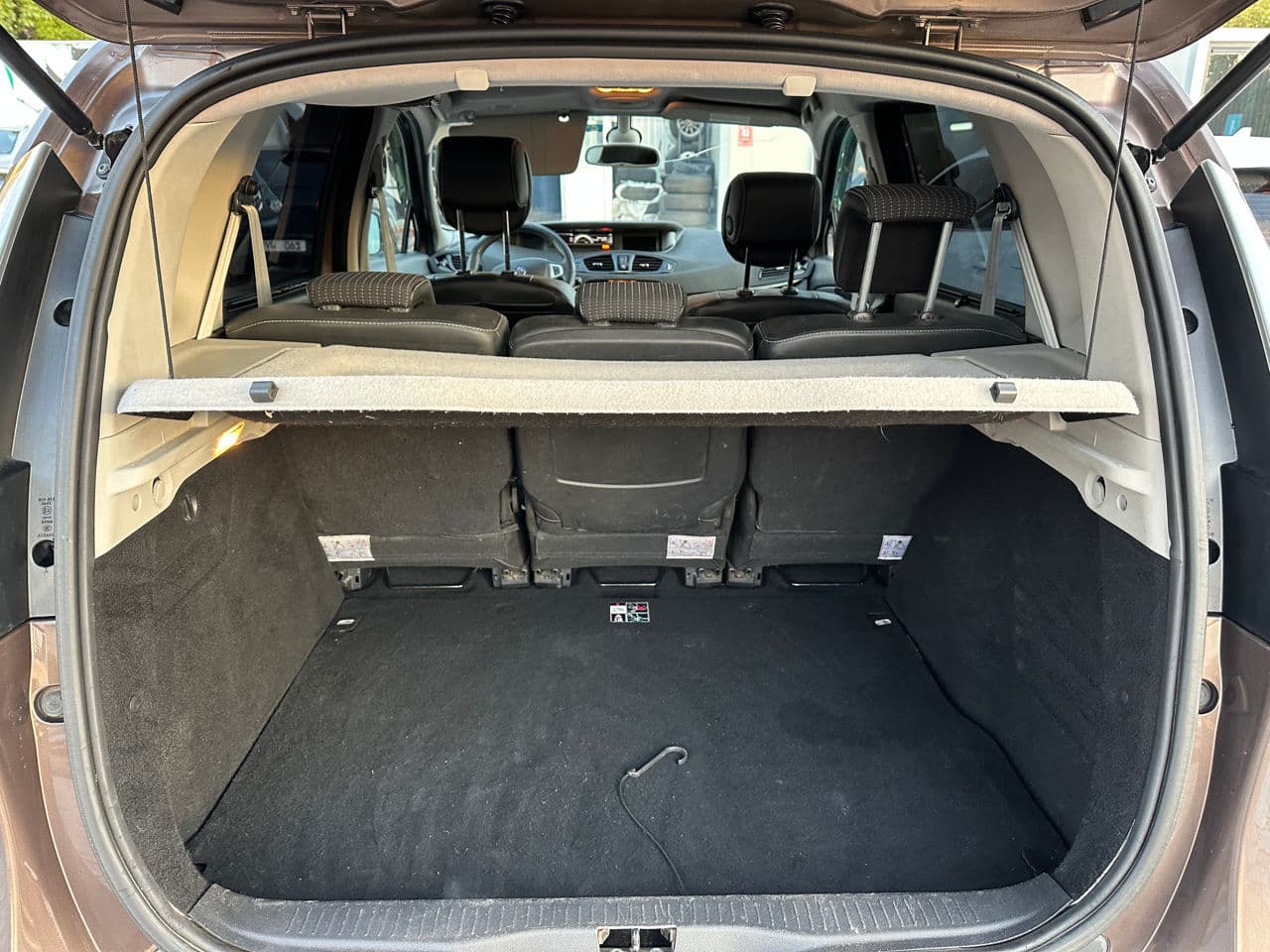 2012 Renault Scenic — Miniatură 17