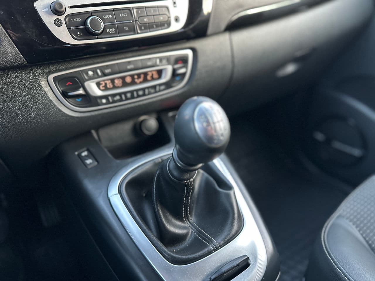 2012 Renault Scenic — Miniatură 13