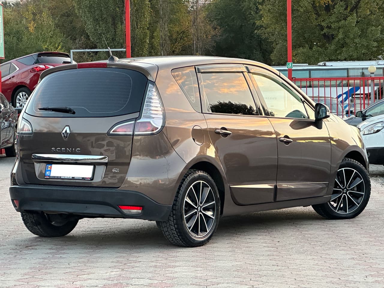 2012 Renault Scenic — Miniatură 2
