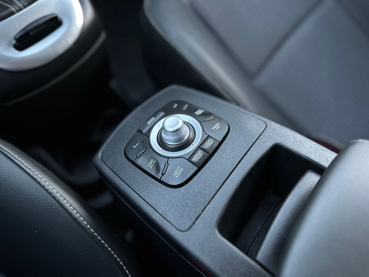 2012 Renault Scenic — Miniatură 12
