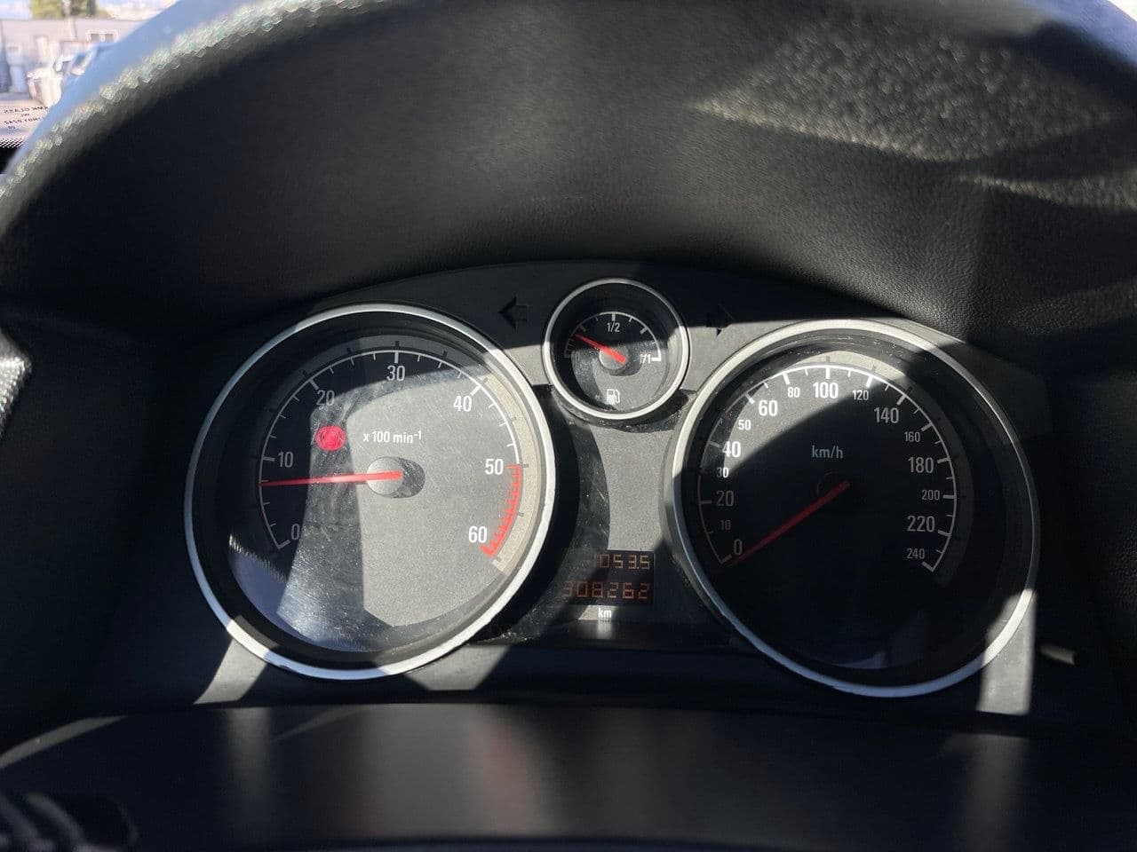 Opel Astra 2009 — Миниатюра 10