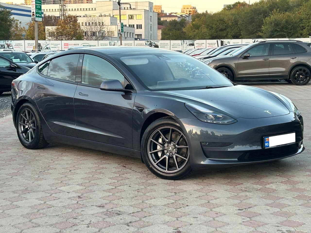2020 Tesla Model 3 — Miniatură 4
