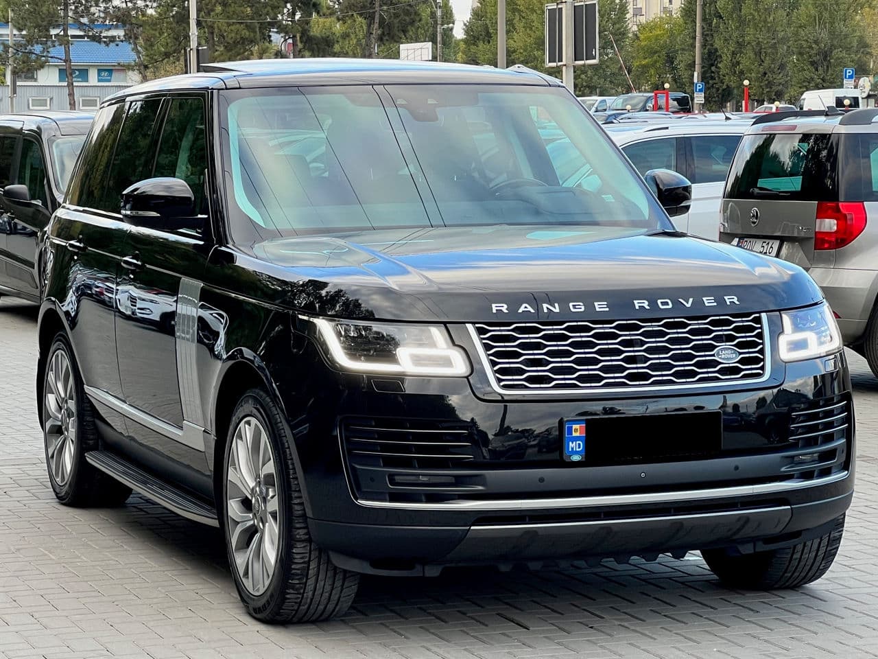 2018 Land Rover Range Rover Vogue — Miniatură 3