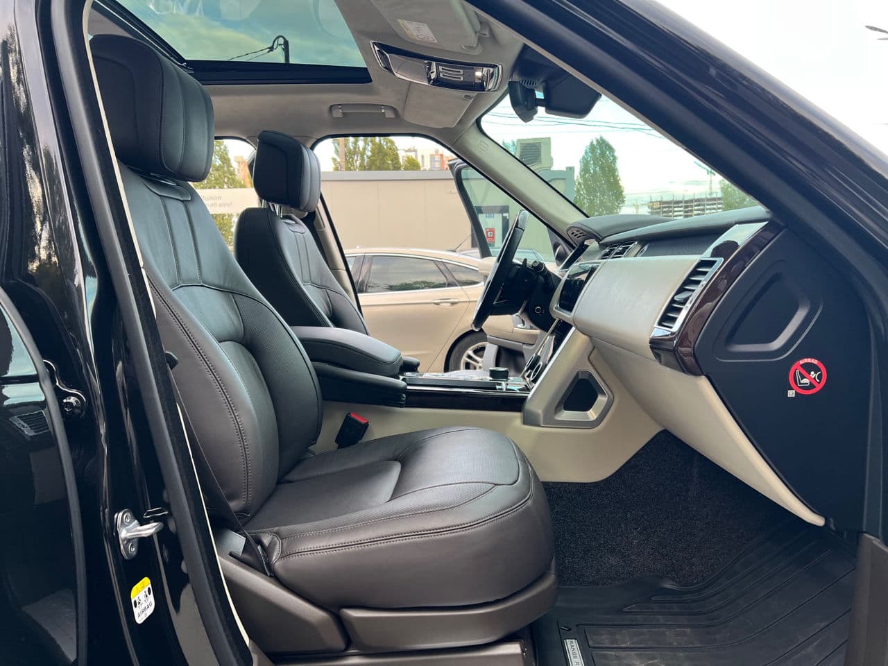 2018 Land Rover Range Rover Vogue — Miniatură 18