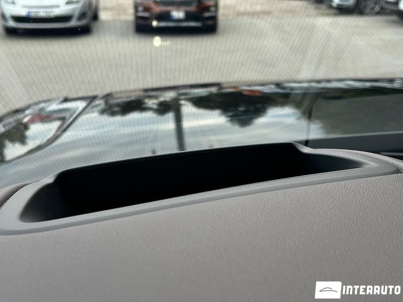 2018 Land Rover Range Rover Vogue — Miniatură 10
