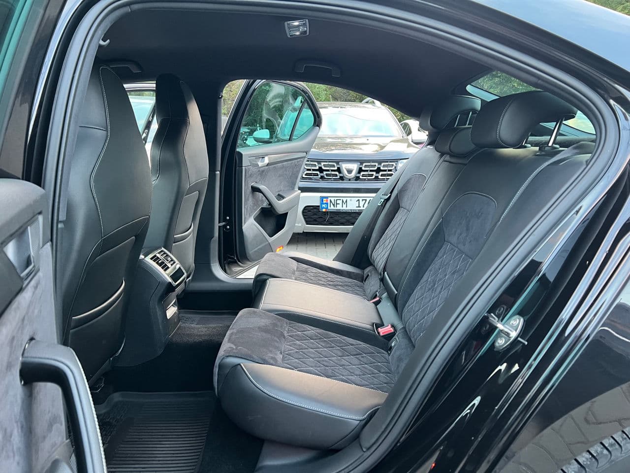 Skoda Superb 2021 — Миниатюра 19