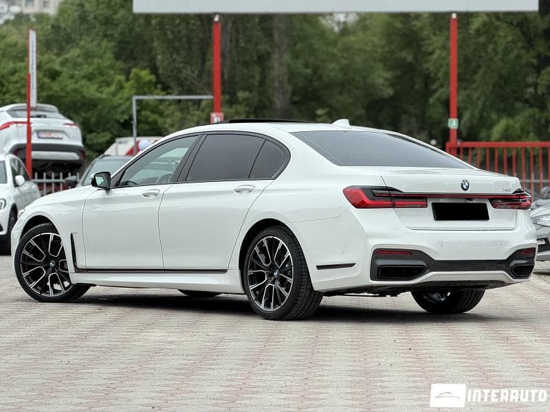 2021 BMW 740 — Miniatură 3