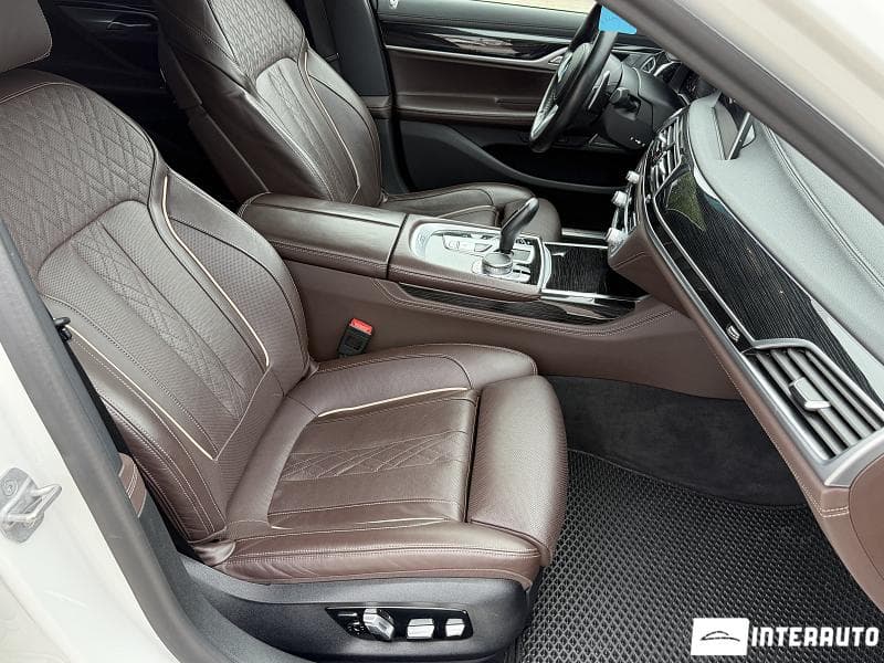 2021 BMW 740 — Miniatură 18