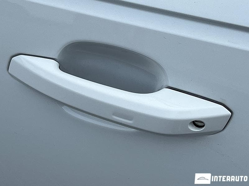 Audi A4 2017 — Миниатюра 18