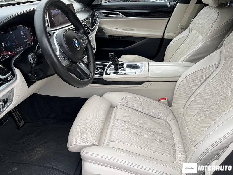 BMW 750 2019 — Миниатюра 6