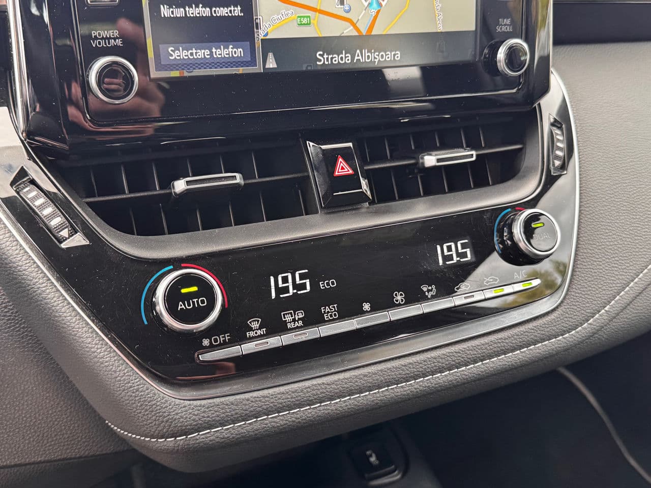 2022 Toyota Corolla — Miniatură 15