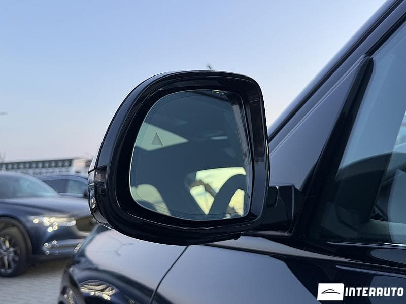 BMW X5 5.0i 2020 — Миниатюра 24
