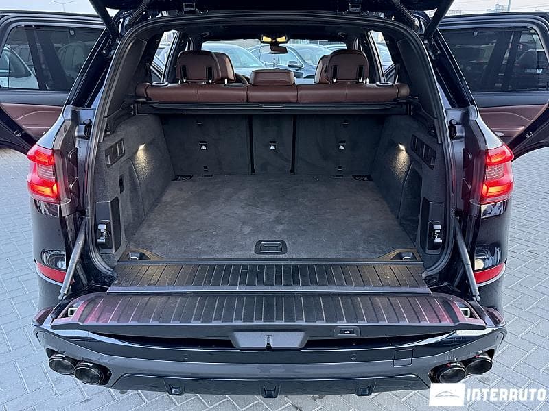 BMW X5 5.0i 2020 — Миниатюра 35