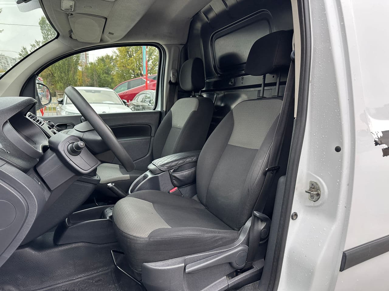 2018 Renault Kangoo — Miniatură 5