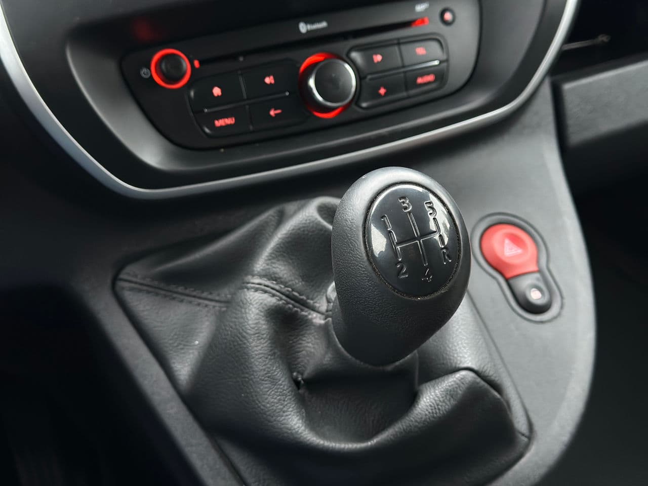 2018 Renault Kangoo — Miniatură 12