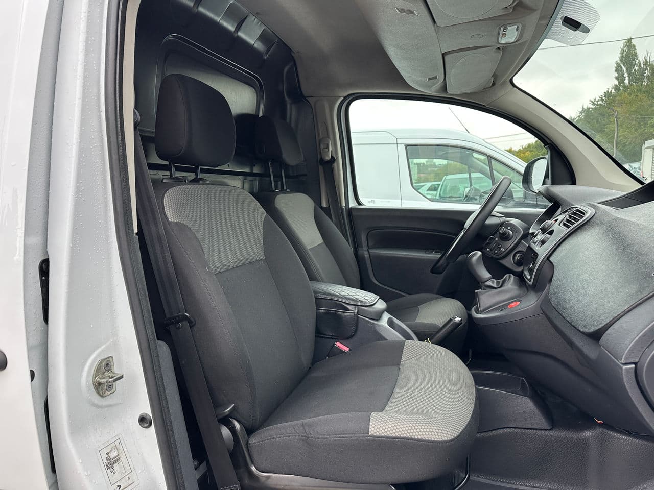 2018 Renault Kangoo — Miniatură 6