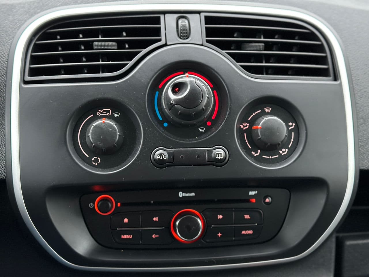2018 Renault Kangoo — Miniatură 11