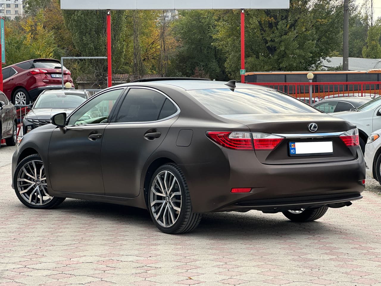 2014 Lexus ES 300h — Miniatură 3