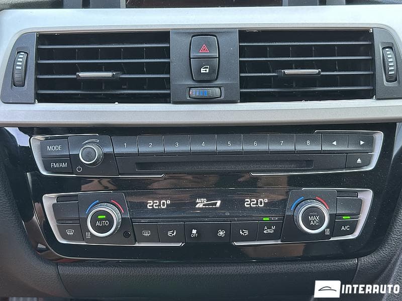 2015 BMW 320 — Miniatură 10