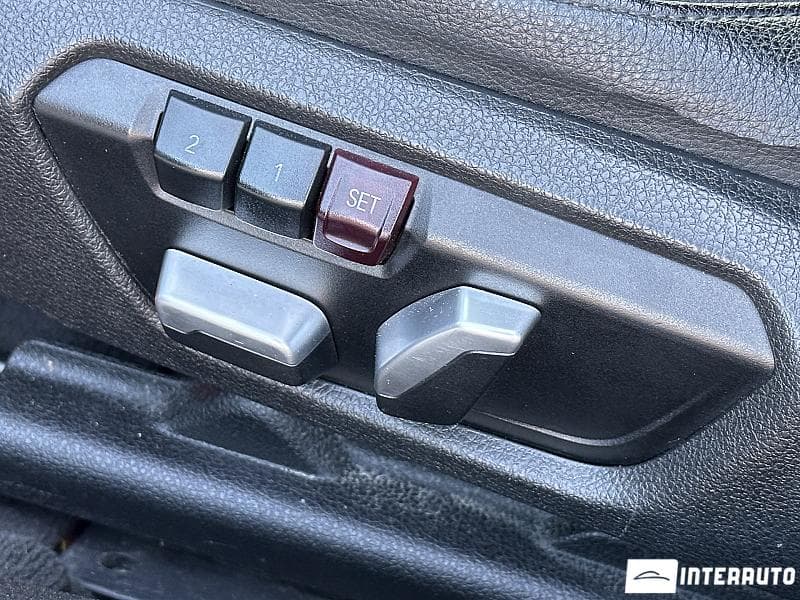 2015 BMW 320 — Miniatură 17