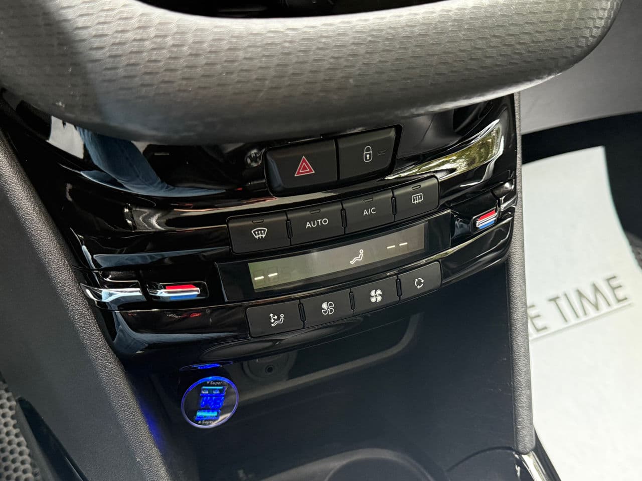 2018 Peugeot 2008 — Miniatură 11