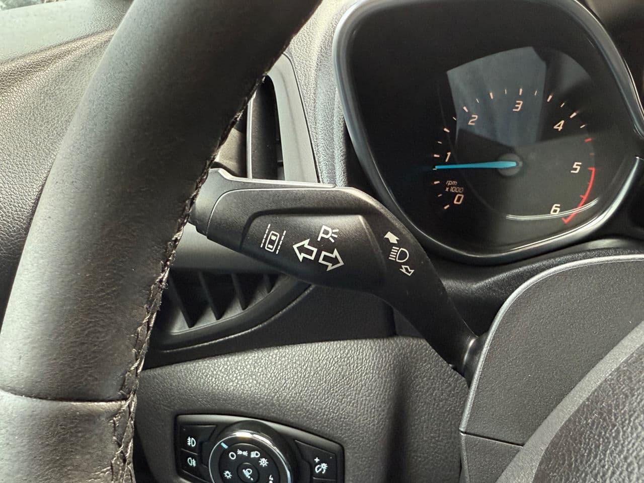 2015 Ford Transit Connect — Miniatură 10