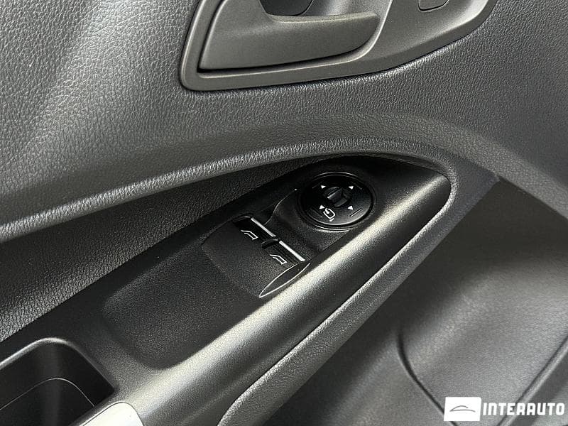 2015 Ford Transit Connect — Miniatură 7