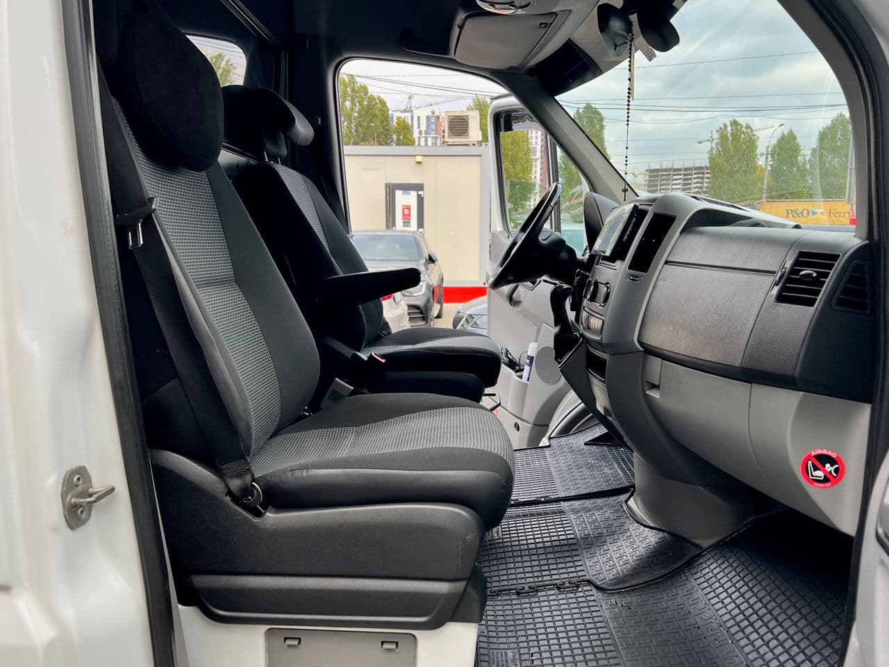 2013 Mercedes Sprinter — Miniatură 15