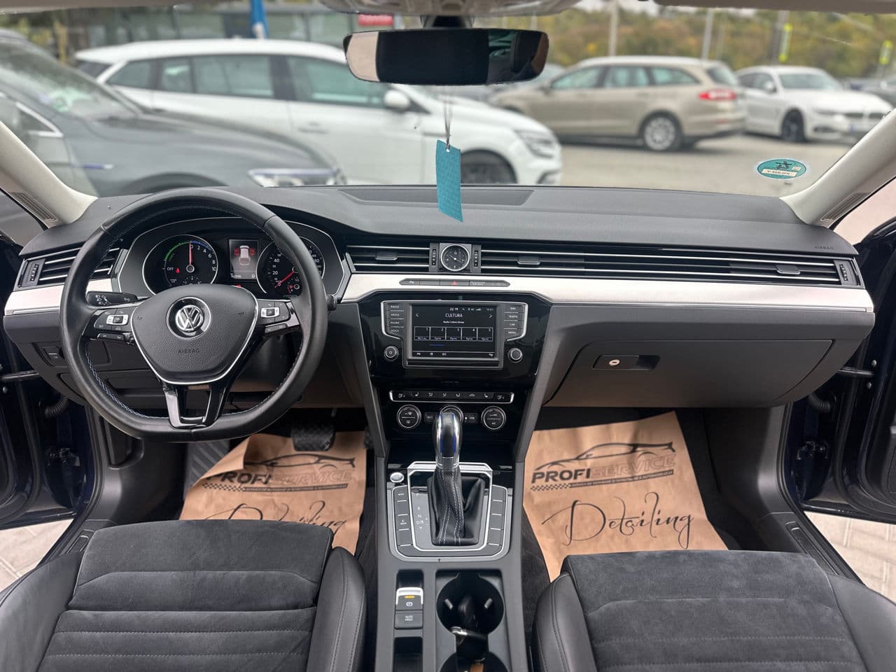 2016 Volkswagen Passat GTE — Miniatură 6