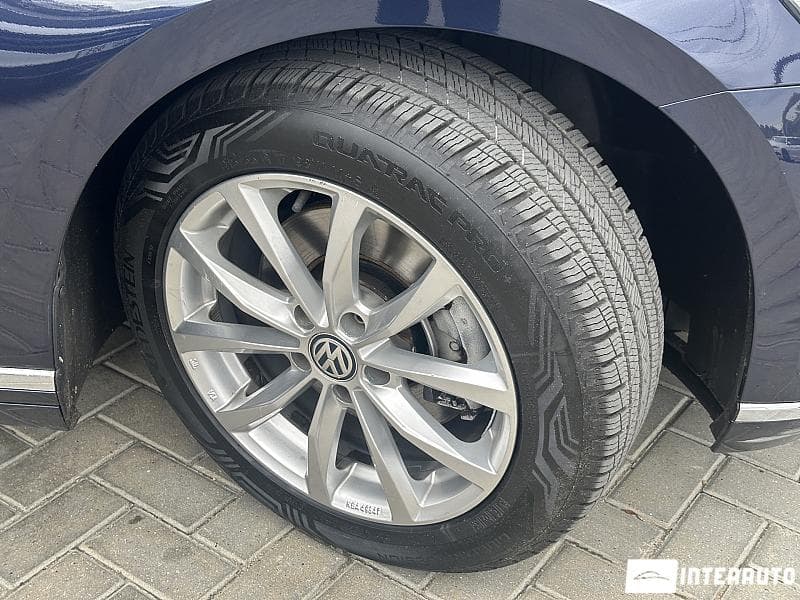 2016 Volkswagen Passat GTE — Miniatură 19
