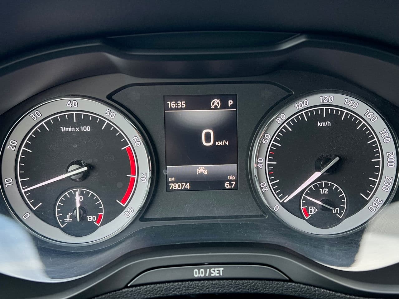 2020 Skoda Karoq — Miniatură 12