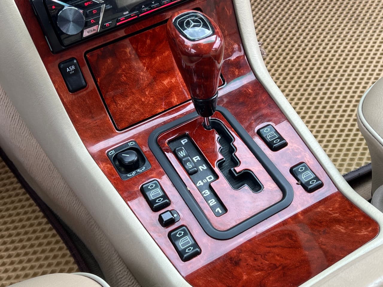 1995 Mercedes S 320 — Miniatură 11