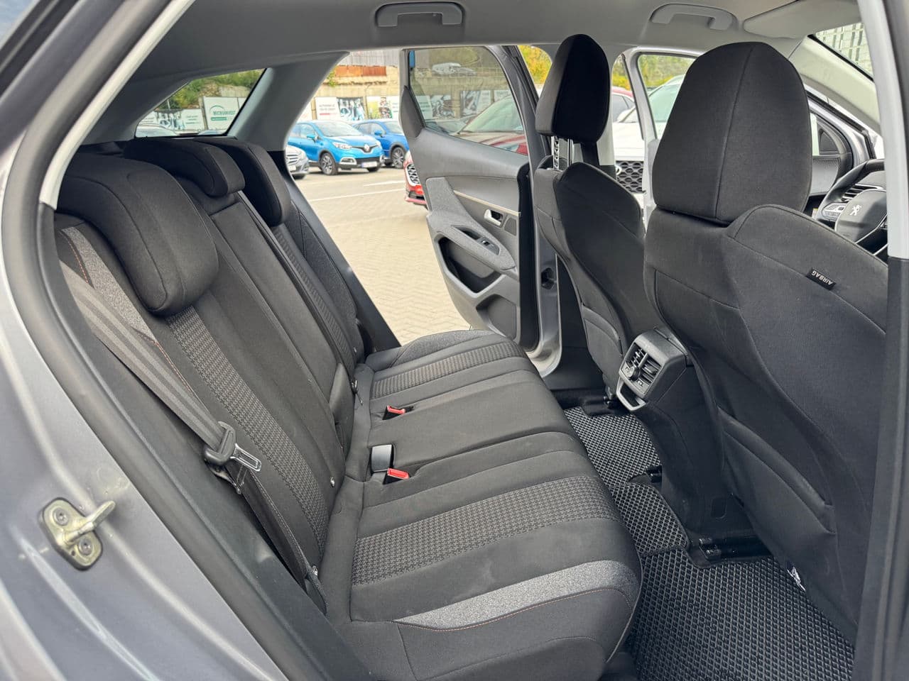 2019 Peugeot 3008 — Miniatură 14