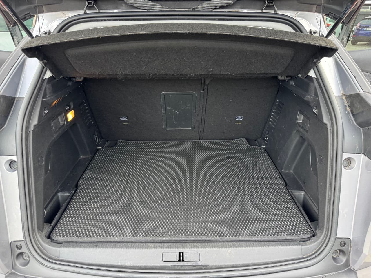 2019 Peugeot 3008 — Miniatură 19